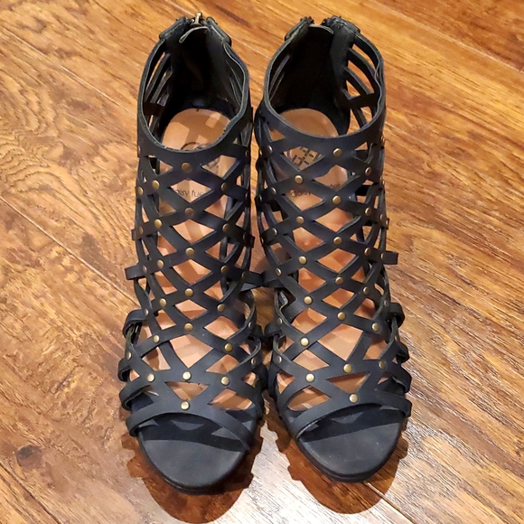 Daisy Fuentes Caged Ankle Sandal Heels - Picture 4 of 8